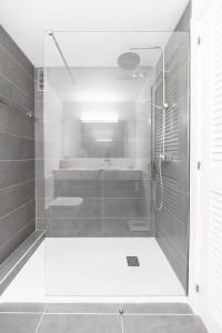 Kúpeľňa v ubytovaní Apartment Georgina + 15 fotografií