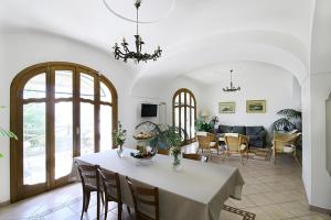 Posezení v ubytování Colle dell'Ara + 37 fotografií