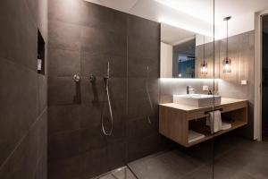 A bathroom at Sambucus Apartments -Premium Apartments for You and Your Dog Még 37 kép