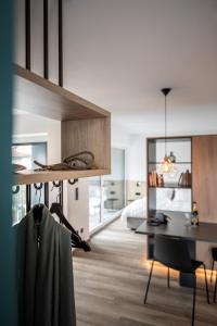 A kitchen or kitchenette at Sambucus Apartments -Premium Apartments for You and Your Dog