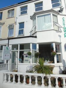 Gallery image of Carrington Guest House in Paignton