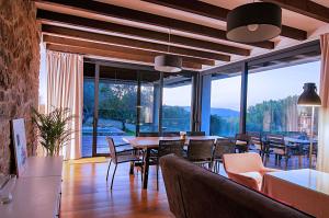 Posezení v ubytování Vivienda Rural Olivar del Chanza