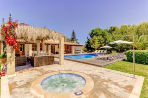 Πισίνα στο ή κοντά στο Villa Ponent by Sealand Villas