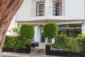 Κήπος έξω από το Hotel Cesaria