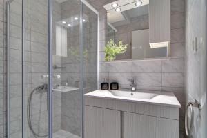 Kúpeľňa v ubytovaní ALL SEASONS Luxury Suites1 + 25 fotografií