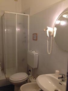 Koupelna v ubytování Albergo Villagrande