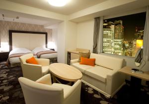 Hotel Granvia Osaka-JR Hotel Group的休息区