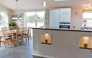 Kuchyň nebo kuchyňský kout v ubytování Holiday Home Kristinesvej Thisted Vi