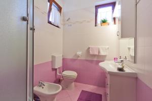 Foto dalla galleria di Apartments Filip & Tara a Poreč (Parenzo)