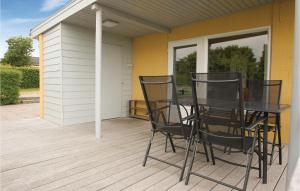 Balkón nebo terasa v ubytování Two-Bedroom Holiday Home In Hejls