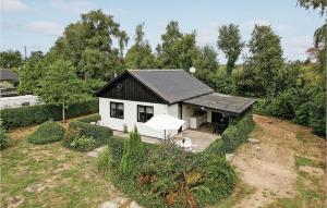 Zahrada ubytování Two-Bedroom Holiday Home In Sydals