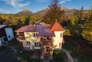 Výhľad na hory alebo výhľad na hory priamo z apartmánu