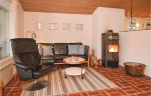 Posezení v ubytování Holiday Home Søren Gades Mark Blåvand Vi