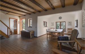 Posezení v ubytování Two-Bedroom Holiday Home In Nykobing Sj