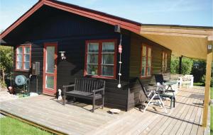 Budova, kde se prázdninový dům nachází + 8 fotografií