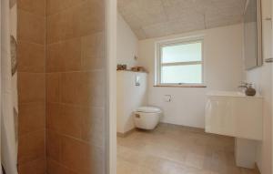 Koupelna v ubytování Four-Bedroom Holiday Home In Haderslev