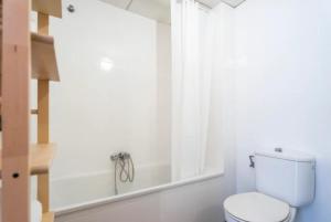Kúpeľňa v ubytovaní Apartamento MINAGA 2