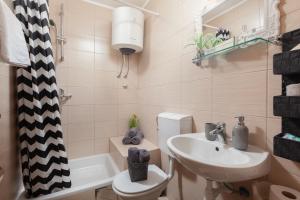Kúpeľňa v ubytovaní Sea view Ela Apartments + 37 fotografií