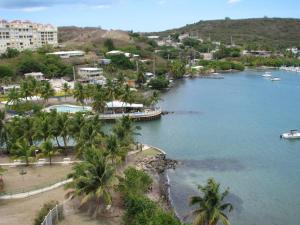 Apgyvendinimo įstaigos Waterfront studio at Fajardo, Puerto Rico vaizdas iš viršaus