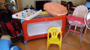 Der Kid's Club in der Unterkunft Appartement Punta Almina 100 m from t h e sea
