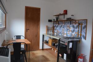 Køkken eller tekøkken på Cerro Electrico - Off The Grid Tiny Houses