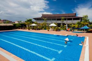 Piscina di Cambodian Country Club o nelle vicinanze