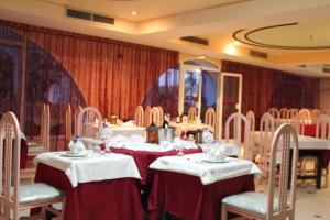 ห้องอาหารหรือที่รับประทานอาหารของ Complexe Touristique Sidi Salem
