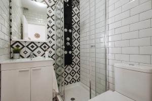 Alameda House with rooftop and jacuzzi in Seville, Seville ...
