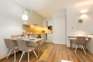 Kuchyňa alebo kuchynka v ubytovaní BUDAPEST DOWNTOWN Residences - AC,ELEVATOR,TERRACE