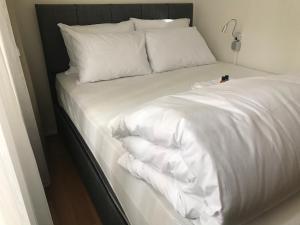 Postel nebo postele na pokoji v ubytování Kalkedon Hostel