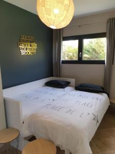 Ảnh trong thư viện ảnh của Cosy Wood House ở Laubressel