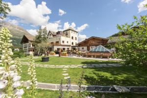 Κήπος έξω από το Hotel Bellavista