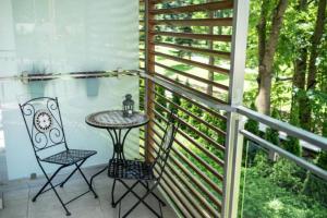 Balkon lub taras w obiekcie Apartamenty Comfort & Spa Stara Polana VIPAPARTAMENTY