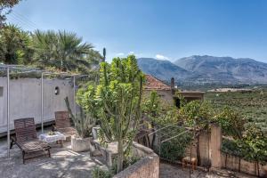 Gallery image of Charming Country House with View in Episkopi