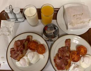 
Breakfast options available to guests at Campbelltown Colonial Motor Inn

