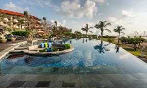 Bazén v ubytování Grand Mirage Resort & Thalasso Bali nebo v jeho okolí