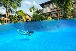 Bazén v ubytování Padma Resort Legian nebo v jeho okolí