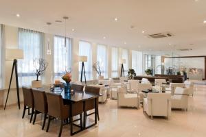 Posezení v ubytování ACHAT Hotel München Süd