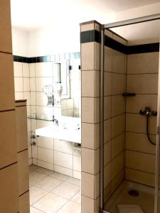 Koupelna v ubytování Hotel Kleiner Riesen