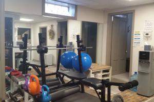 The fitness centre and/or fitness facilities at Old School House
