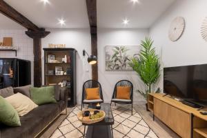 Area tempat duduk di River Apartment in the heart of Bilbao EBI-01297