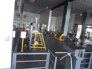 Fitness centrum a/nebo fitness zařízení v ubytování The Blyde Crystal Lagoon Cologne3