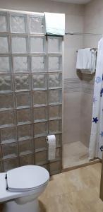 Łazienka w obiekcie Hostal Málaga