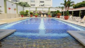 Hotel Don Lolo内部或周边的泳池