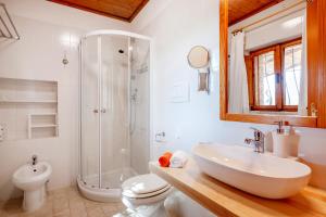 A bathroom at Agriturismo Apparita