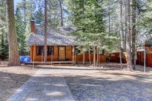 Gallery image of Lake Tahoe Cabin Perfection in Tahoma