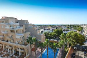 Nespecifikovaný výhled na destinaci Torrevieja nebo výhled na město při pohledu z hotelu