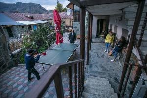 Gestir sem dvelja á Soncho Kazbegi