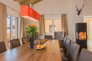 A seating area at Grossglockner Chalets Zell am See