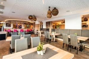 Restaurace v ubytování Ursprung Panorama Hotel Königsleiten